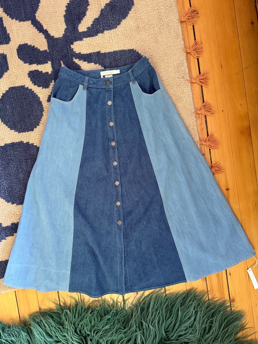 Christy Dawn Two-Tone Blue Denim A-Line Button Skirt size 6 NWT
